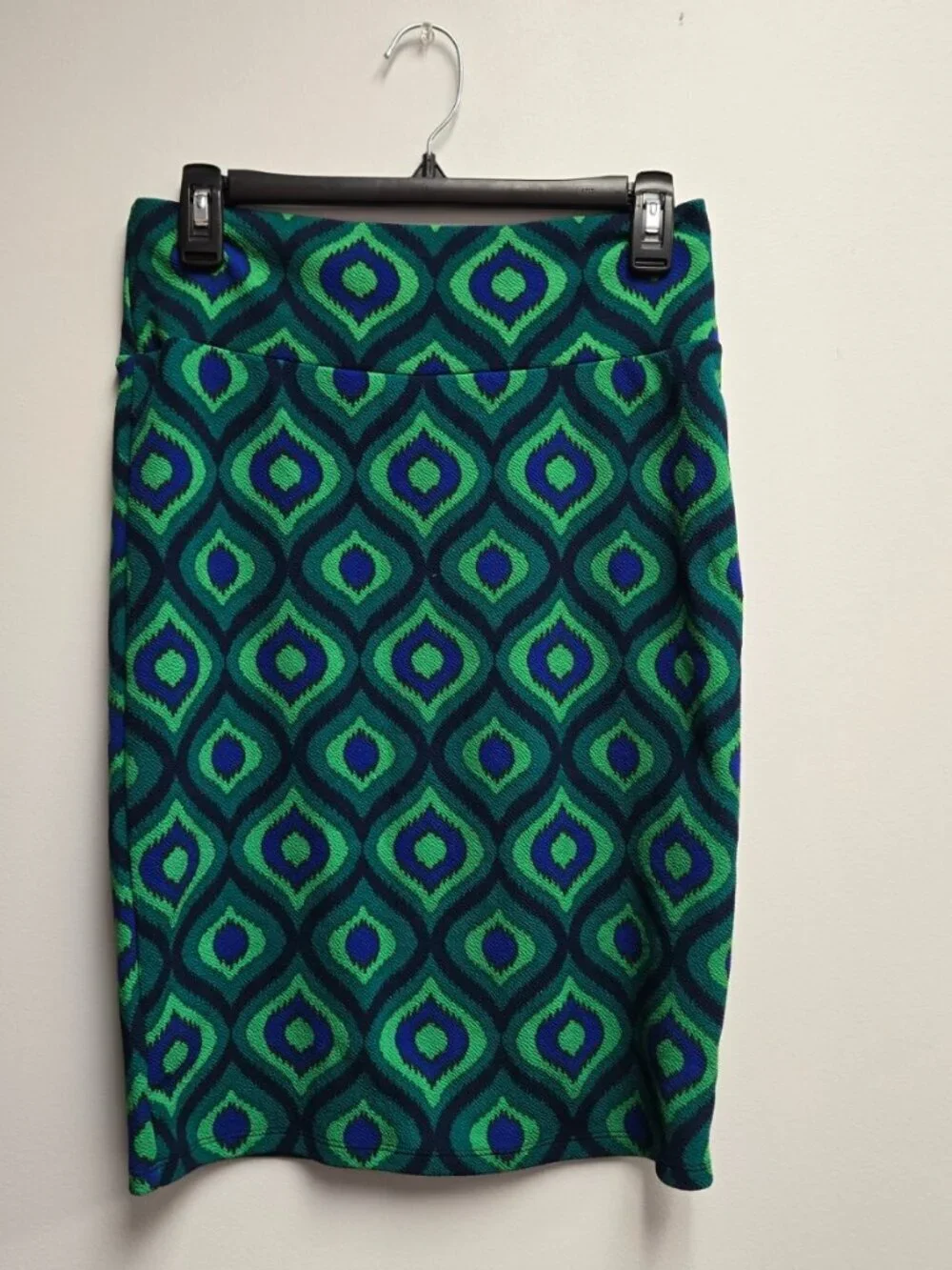 LuLaRoe Cassie Pencil Skirt Small S Peacock Feathers Blue Green Stretchy Knit